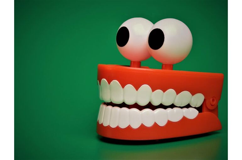 tooth-teeth-eyes-toys